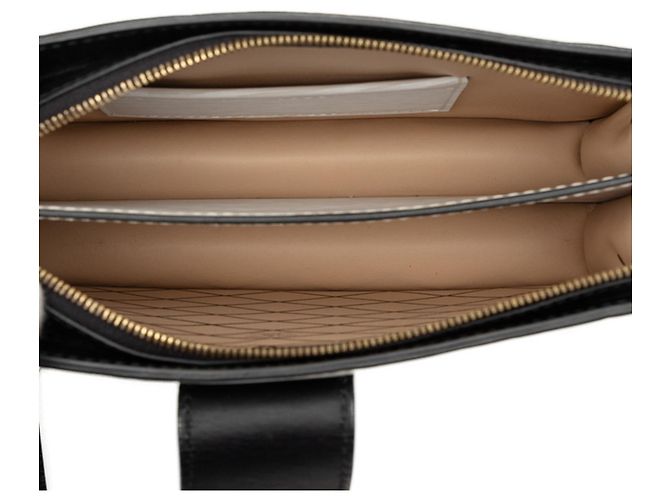 Borsa a tracolla con catena Louis Vuitton Epi Trunk Clutch Nero Bianco - vista 4