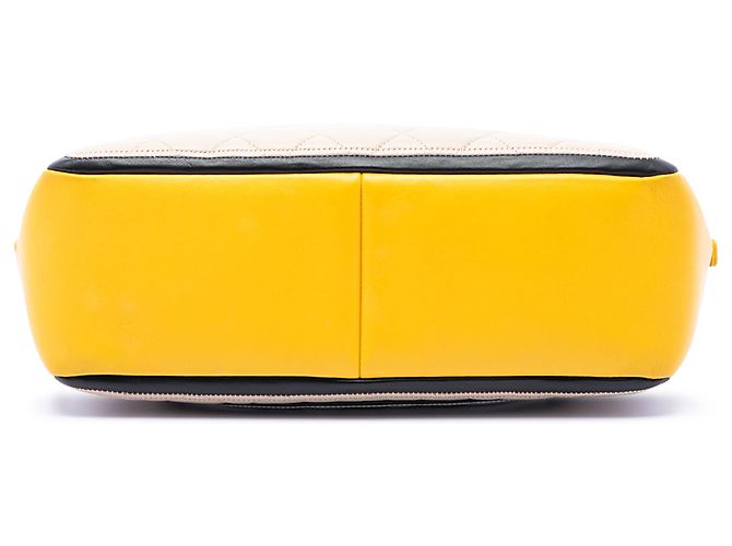 Camera Pochette caméra Chanel Beige Tricolor en peau d'agneau matelassée avec graphisme - vue 3