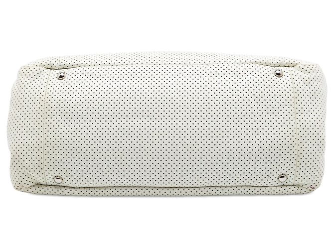 Chanel White Perforated Calfskin Reissue 2.55 East West Accordion Flap Bianco - vista 3