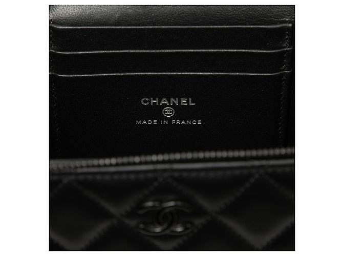 Vanity Chanel Beauty Case So Black in agnello nero piccolo con manico e catena - vista 5