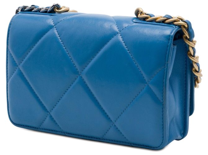 Wallet On Chain Portafoglio con catena Chanel 19 in agnello trapuntato blu - vista 2