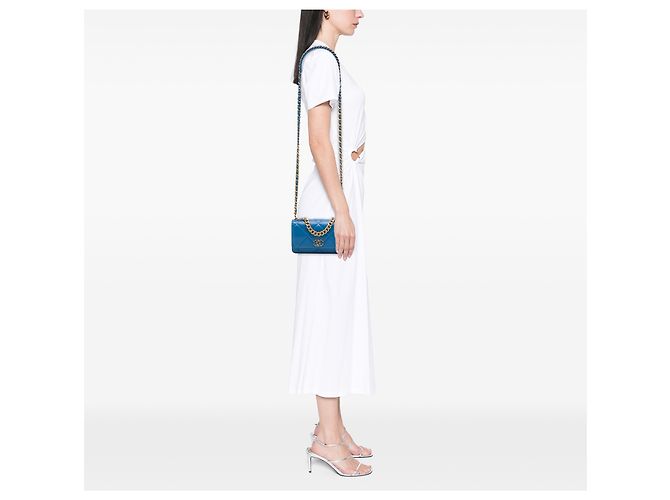 Wallet On Chain Portafoglio con catena Chanel 19 in agnello trapuntato blu - vista 6