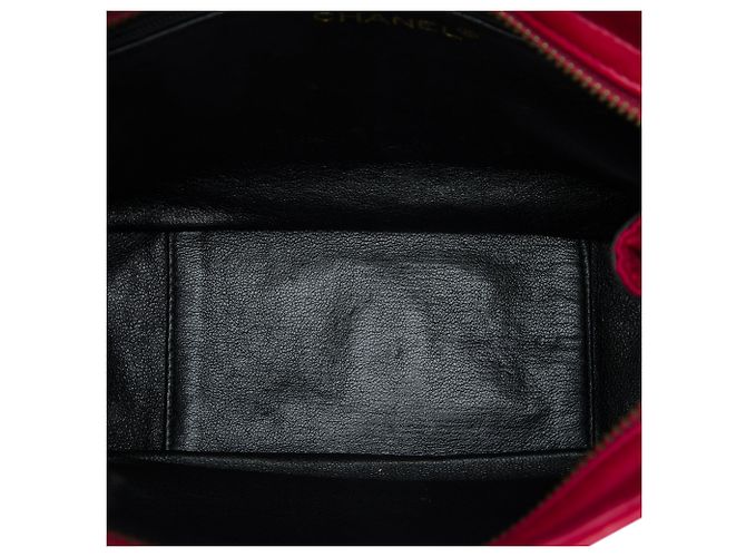 Borsa a tracolla Chanel Red CC in raso trapuntato con nappa e catena Rosso - vista 4