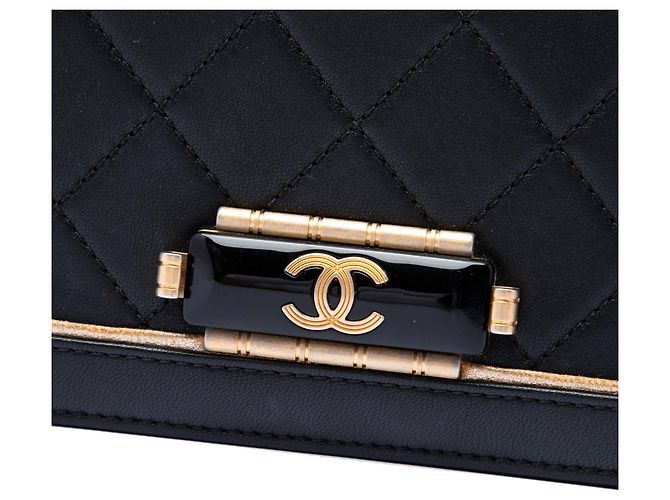 Chanel Black Quilted Calfskin Octagon CC Clasp Flap Nero - vista 5