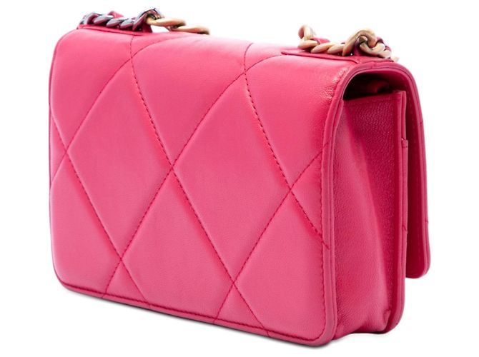 Wallet On Chain Portefeuille à chaîne 19 en agneau matelassé rose Chanel - vue 2