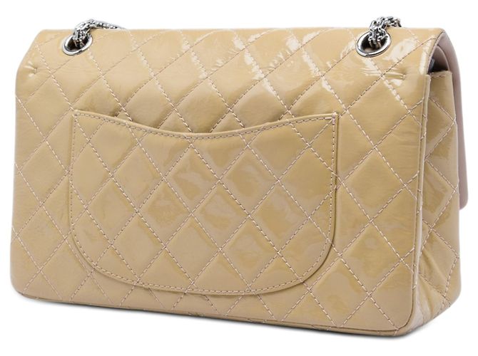 Chanel Beige Trapuntato Patent Crinkled Reissue 2.55 Double Flap 226 - vista 2