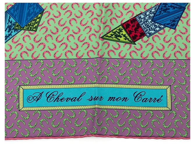 Sciarpa in seta Hermès Green A Cheval Sur Mon Carre Verde Verde chiaro - vista 3
