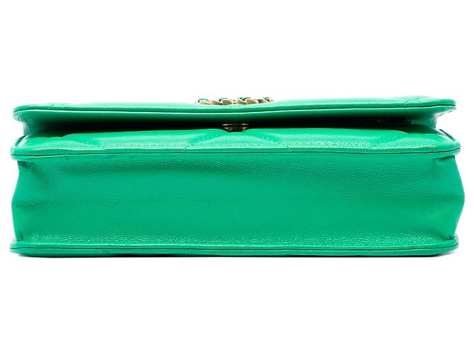 Wallet On Chain Portafoglio con catena 19 in agnello trapuntato verde Chanel - vista 3