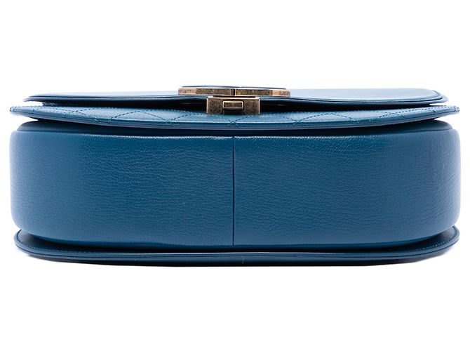 Chanel Blue Medium in pelle di vitello lucida e capra trapuntata Coco Curve Flap - vista 3