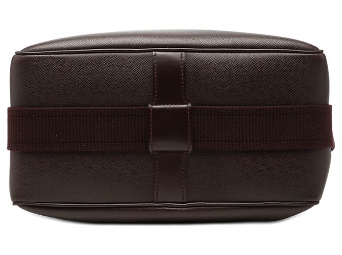 Louis Vuitton Borsa Reporter Taiga Rossa PM Rosso Bordò - vista 3