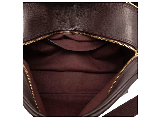 Louis Vuitton Borsa Reporter Taiga Rossa PM Rosso Bordò - vista 4