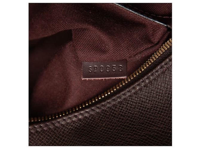 Louis Vuitton Borsa Reporter Taiga Rossa PM Rosso Bordò - vista 6