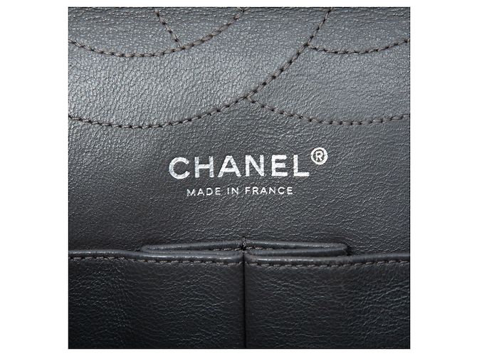 Chanel Reissue 2.55 Double Flap 227 in pelle di vitello invecchiata trapuntata grigia Marrone - vista 5