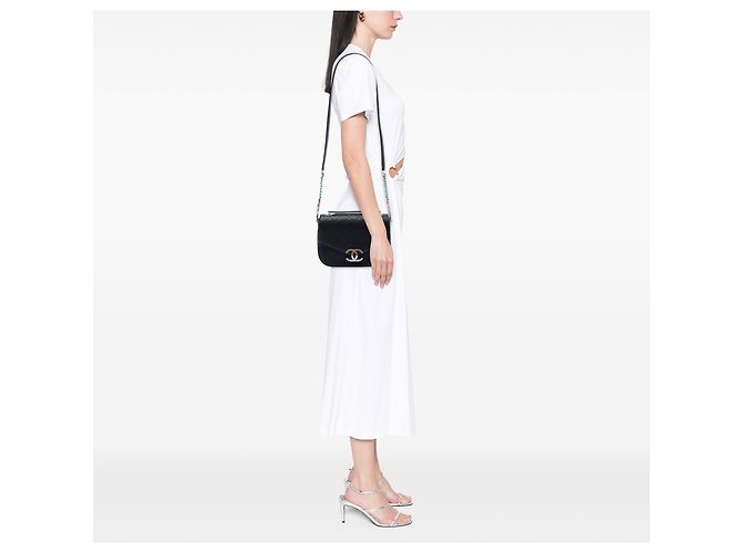 Chanel Black Paris Cuba Medium Quilted Caviar Thread Around Flap Preto - vista 6
