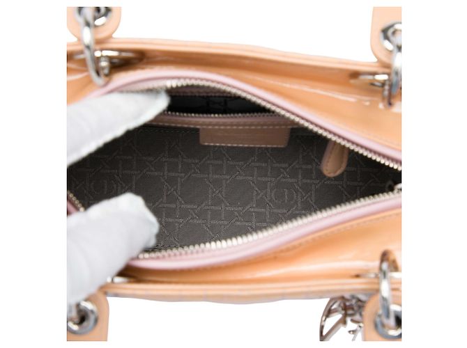 Dior Marrone Medium Patent Cannage Lady Dior Carne - vista 4