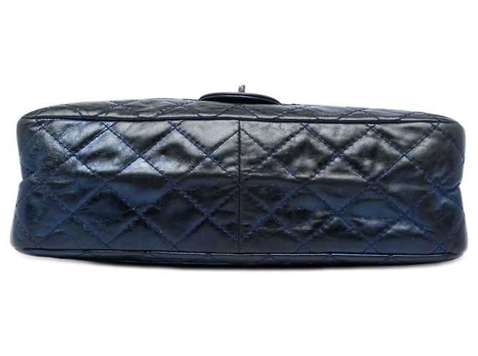 Chanel Blue Quilted Aged Calfskin Reissue 2.55 Double Flap 226 Blu navy - vista 3