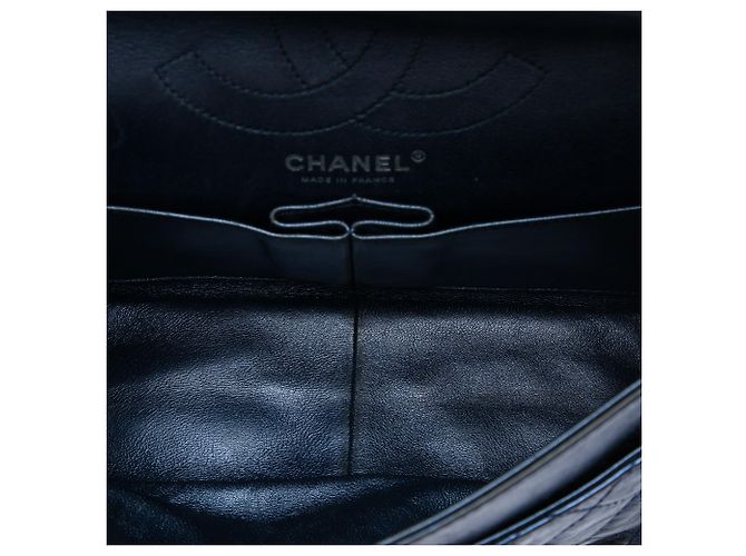 Chanel Blue Quilted Aged Calfskin Reissue 2.55 Double Flap 226 Blu navy - vista 4