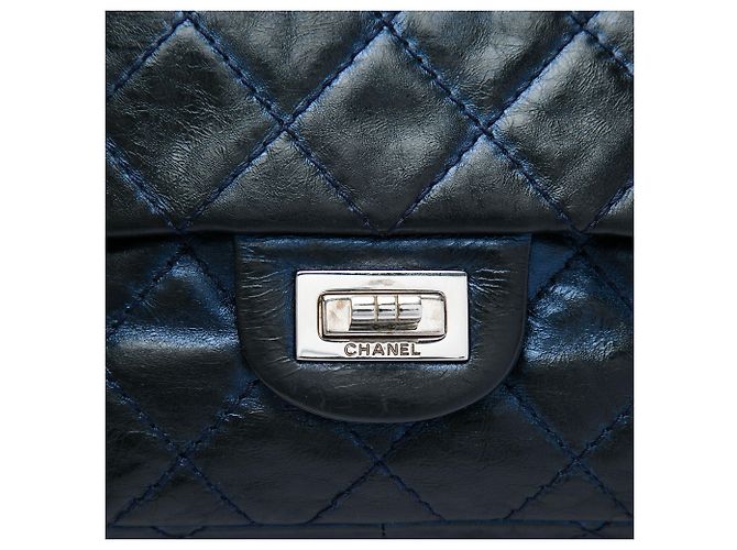 Chanel Blue Quilted Aged Calfskin Reissue 2.55 Double Flap 226 Blu navy - vista 5