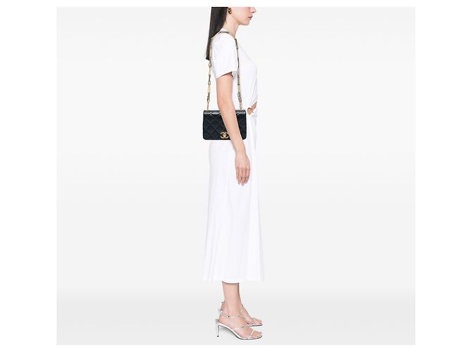 Chanel Black Small Quilted Lambskin On And On Chain Flap Schwarz - Ansicht 5