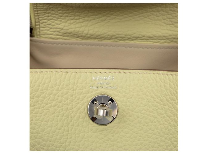 Hermès Hermes Lindy Mini Schultertasche in Gelb - Ansicht 5