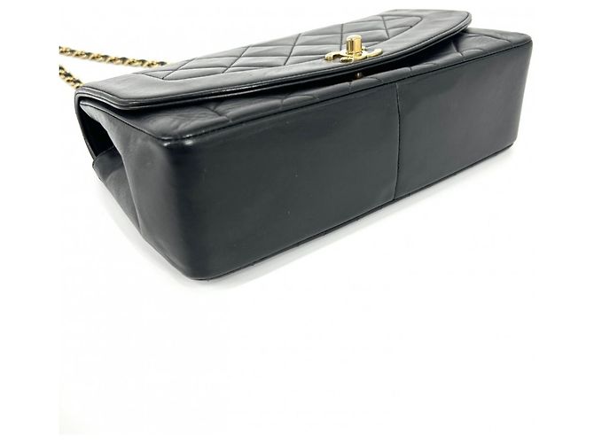 Borsa a Spalla Chanel Matelassé Diana 25 Nero - vista 3