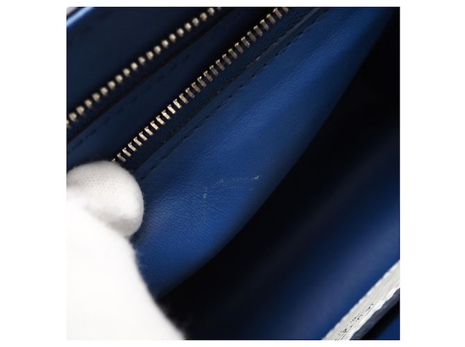 Borsa a tracolla Louis Vuitton Epi Twist MM Bianco Blu - vista 18