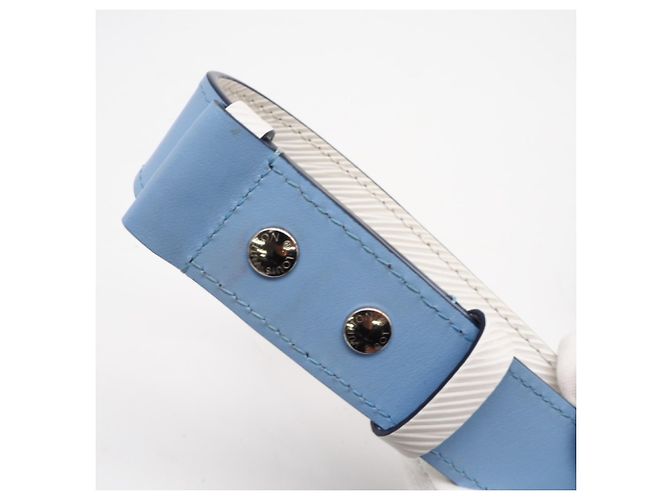 Borsa a tracolla Louis Vuitton Epi Twist MM Bianco Blu - vista 9