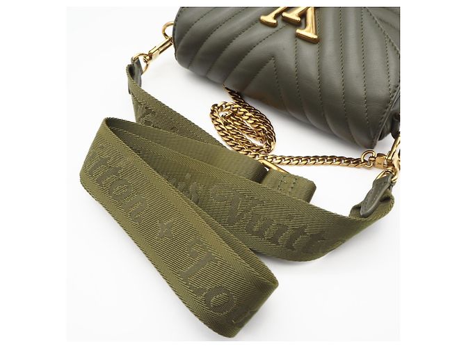 Borsa a Spalla Louis Vuitton New Wave Multi Pochette Cachi - vista 12