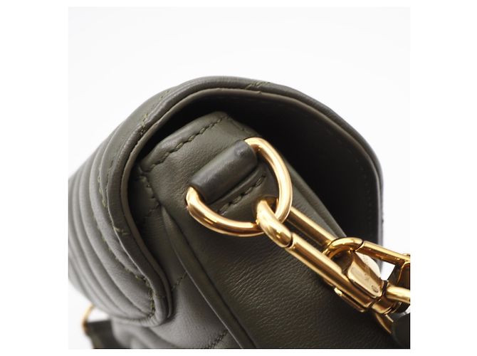 Borsa a Spalla Louis Vuitton New Wave Multi Pochette Cachi - vista 15