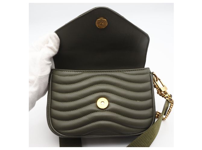 Borsa a Spalla Louis Vuitton New Wave Multi Pochette Cachi - vista 18