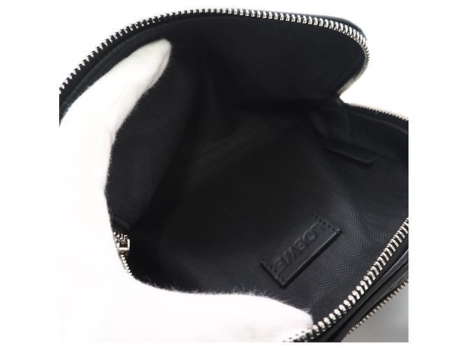 Borsa a tracolla camera in raso e pelle di vitello Anagram Loewe Nero - vista 13