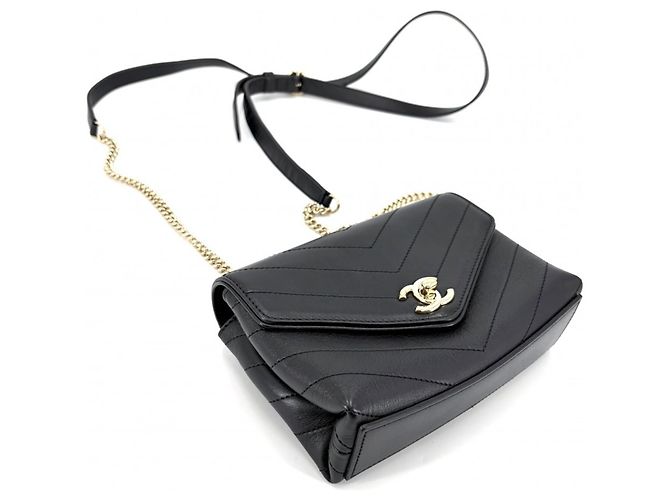 Borsa a tracolla in pelle nera Chanel Nero - vista 3