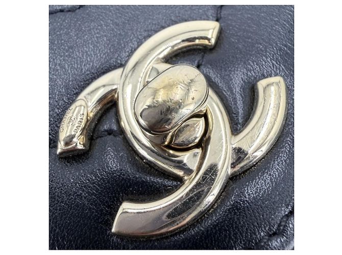 Borsa a tracolla in pelle nera Chanel Nero - vista 8