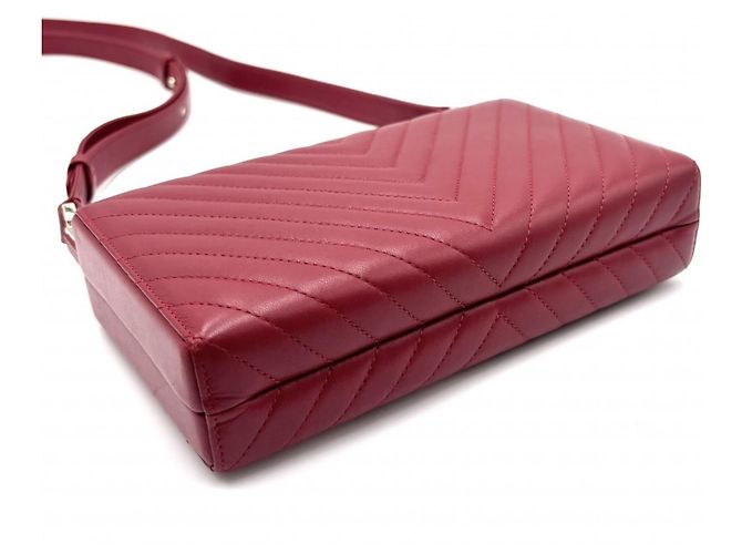Borsa a tracolla in pelle rossa Chanel Rosso - vista 3