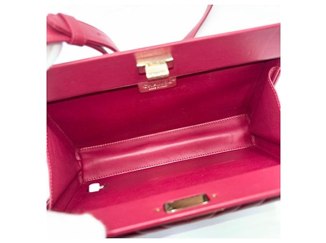 Borsa a tracolla in pelle rossa Chanel Rosso - vista 4