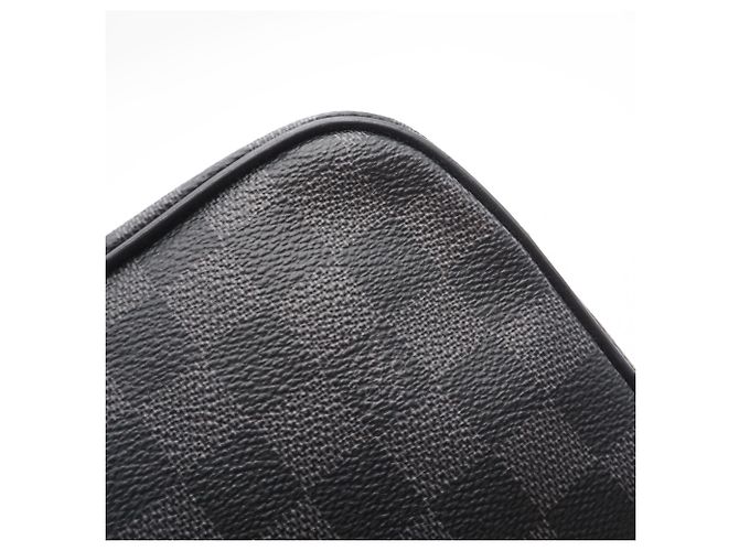 Clutch Louis Vuitton Damier Graphite Marrone Nero - vista 7
