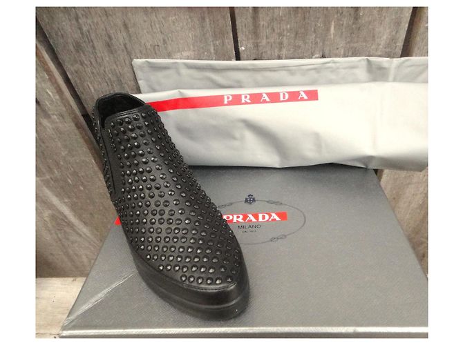 Stivaletti Chelsea Prada in pelle neri con borchie Nero - vista 3