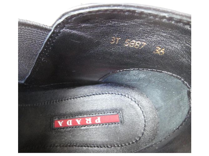 Stivaletti Chelsea Prada in pelle neri con borchie Nero - vista 7