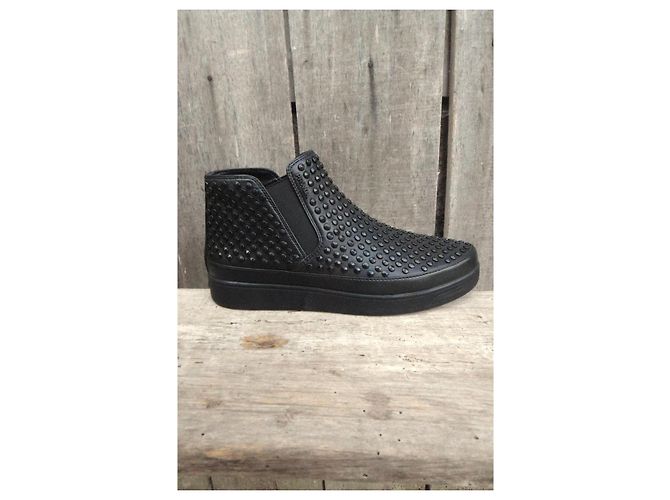Stivaletti Chelsea Prada in pelle neri con borchie Nero - vista 9