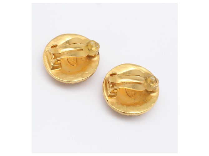 Orecchini a clip rotondi Chanel Coco Mark Oro D'oro - vista 2