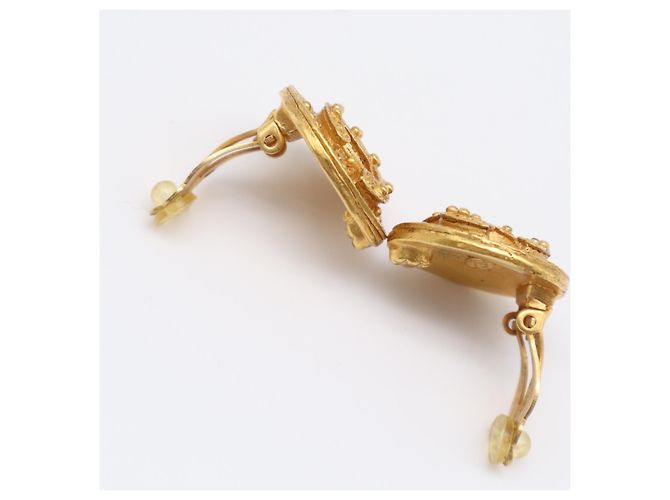 Orecchini a clip rotondi Chanel Coco Mark Oro D'oro - vista 7