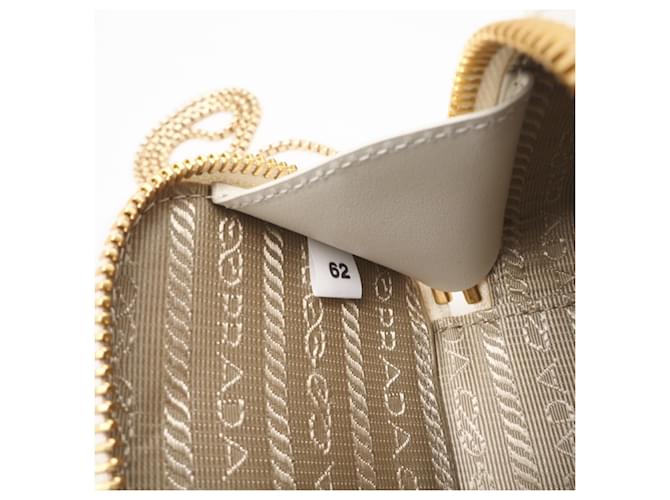PRADA Saffiano Triangle Mini Pouch Weiß - Ansicht 13