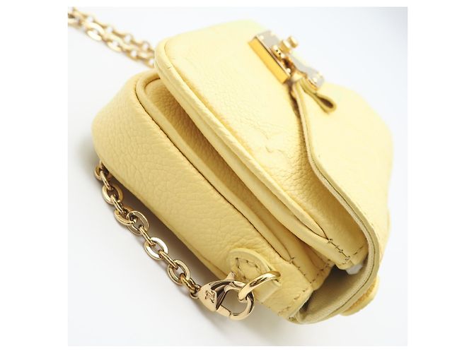 Borsa a Spalla Louis Vuitton Monogram Empreinte Micrometis Giallo - vista 8
