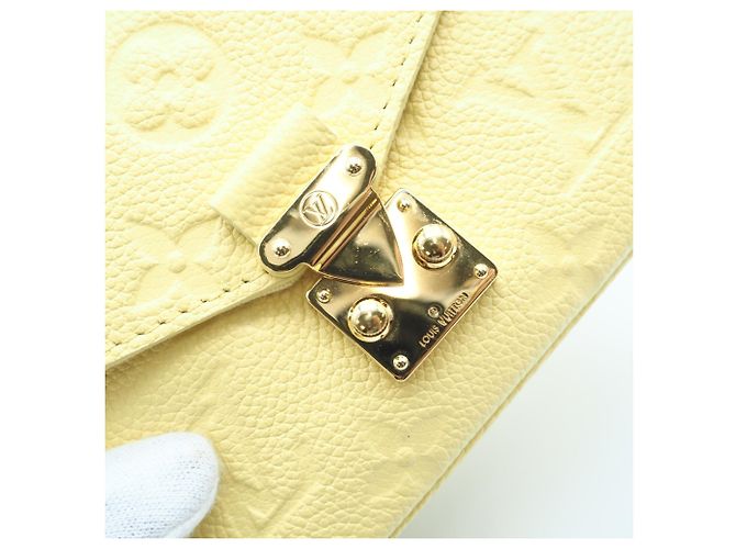 Borsa a Spalla Louis Vuitton Monogram Empreinte Micrometis Giallo - vista 9