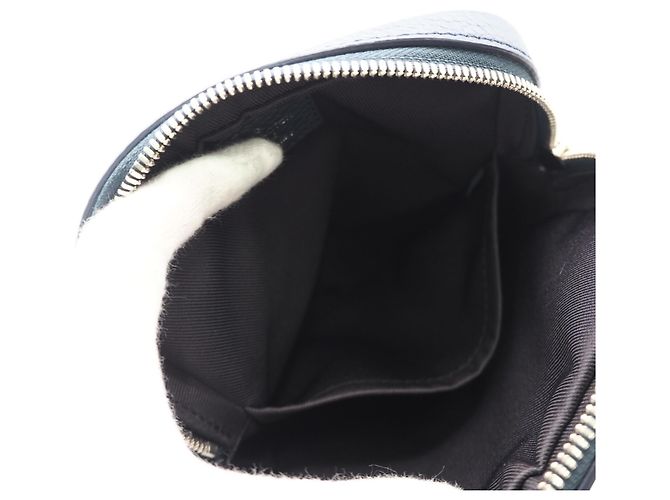 Borsa a tracolla Louis Vuitton Taurillon Danube PM Blu navy - vista 13