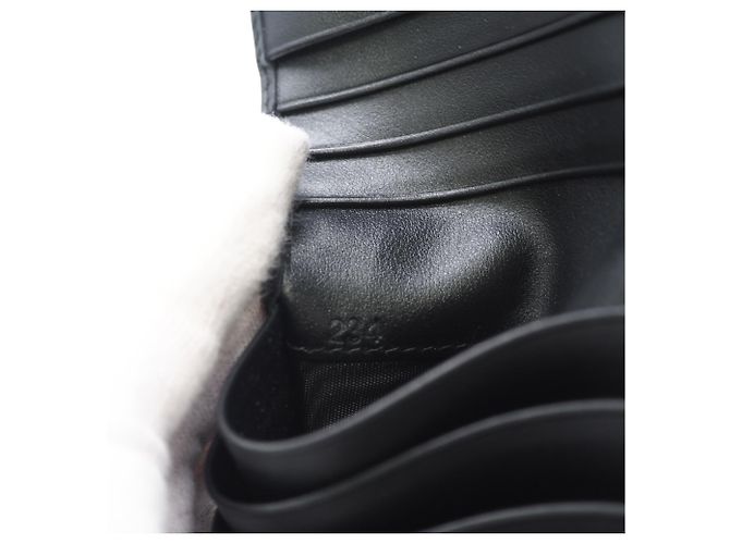 Prada City Calf Triangle Wallet Nero Schwarz - Ansicht 13