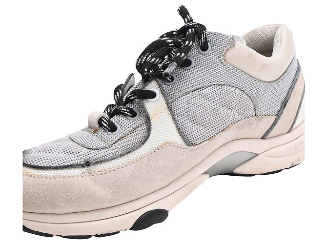 Sneakers basse Chanel CC in scamosciato grigio e mesh - vista 17