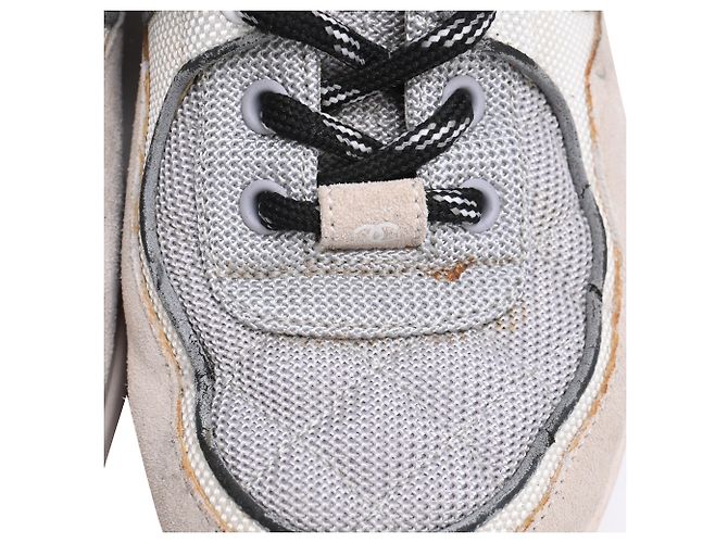 Sneakers basse Chanel CC in scamosciato grigio e mesh - vista 23