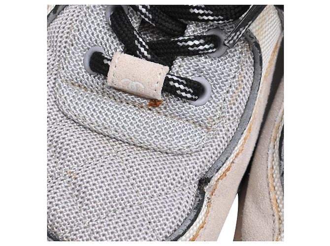Sneakers basse Chanel CC in scamosciato grigio e mesh - vista 24