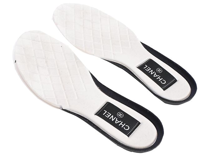 Sneakers basse Chanel CC in scamosciato grigio e mesh - vista 9